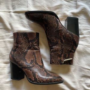 Zara snake skin chunky heel boots size 7
